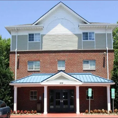 Studio 6-Hampton, VA - Langley AFB Area